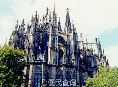 卢森堡家族的查理四世在纽伦堡颁布了黄金诏书