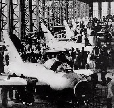 中国成功试制新型喷气式飞机