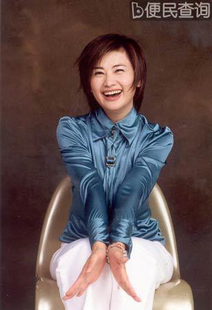 著名主持人吴小莉出生